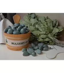 Камень Жадеит ШЛИФОВАННЫЙ средний (ведро 10 кг)